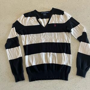 Ralph Lauren Women's V-Neck Sweater in Black and White